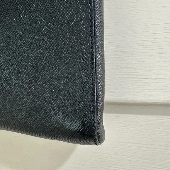 CHANEL Black Leather Caviar Tote - Picture 4 of 12